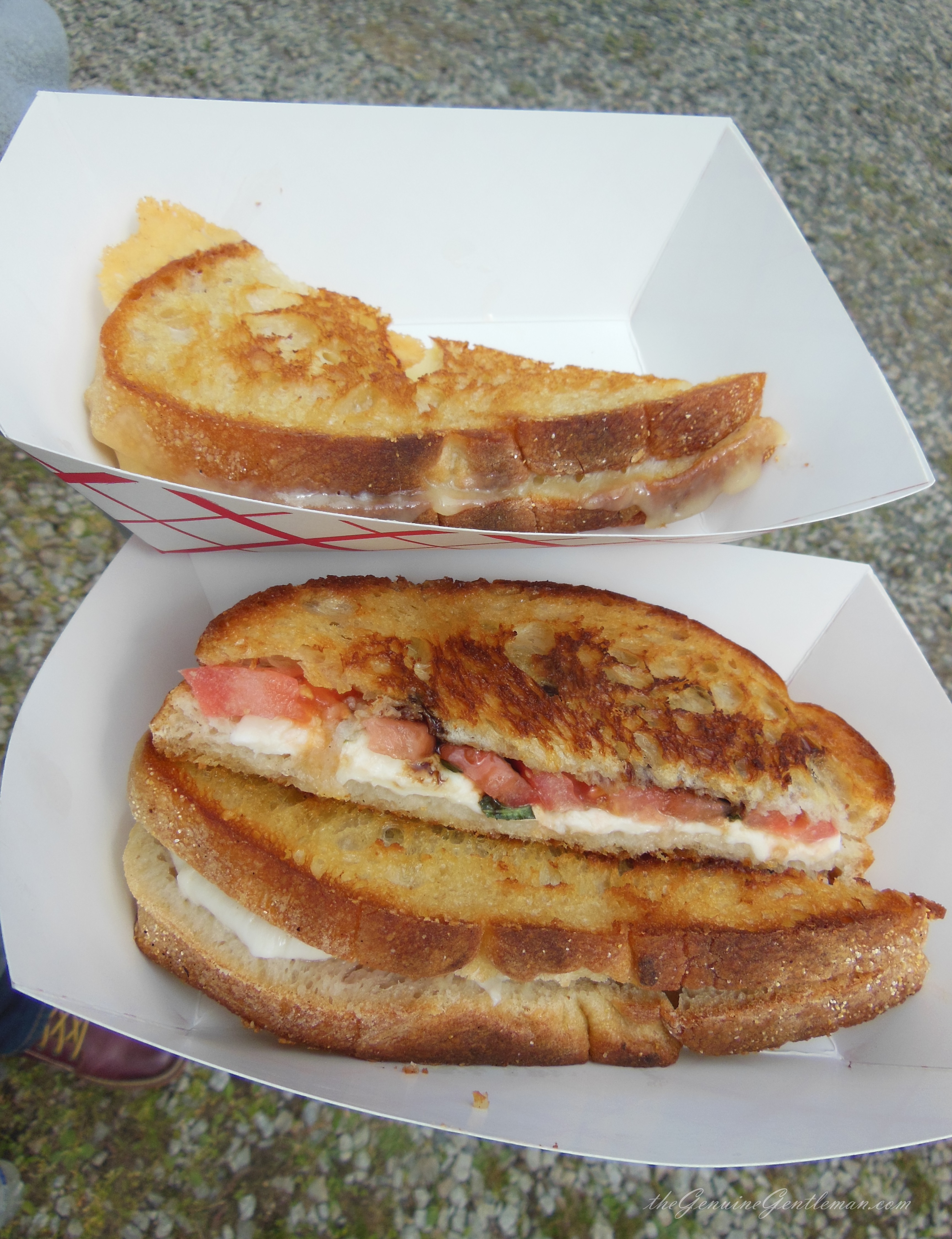Brimfield Antique Show grilled cheese lunch
