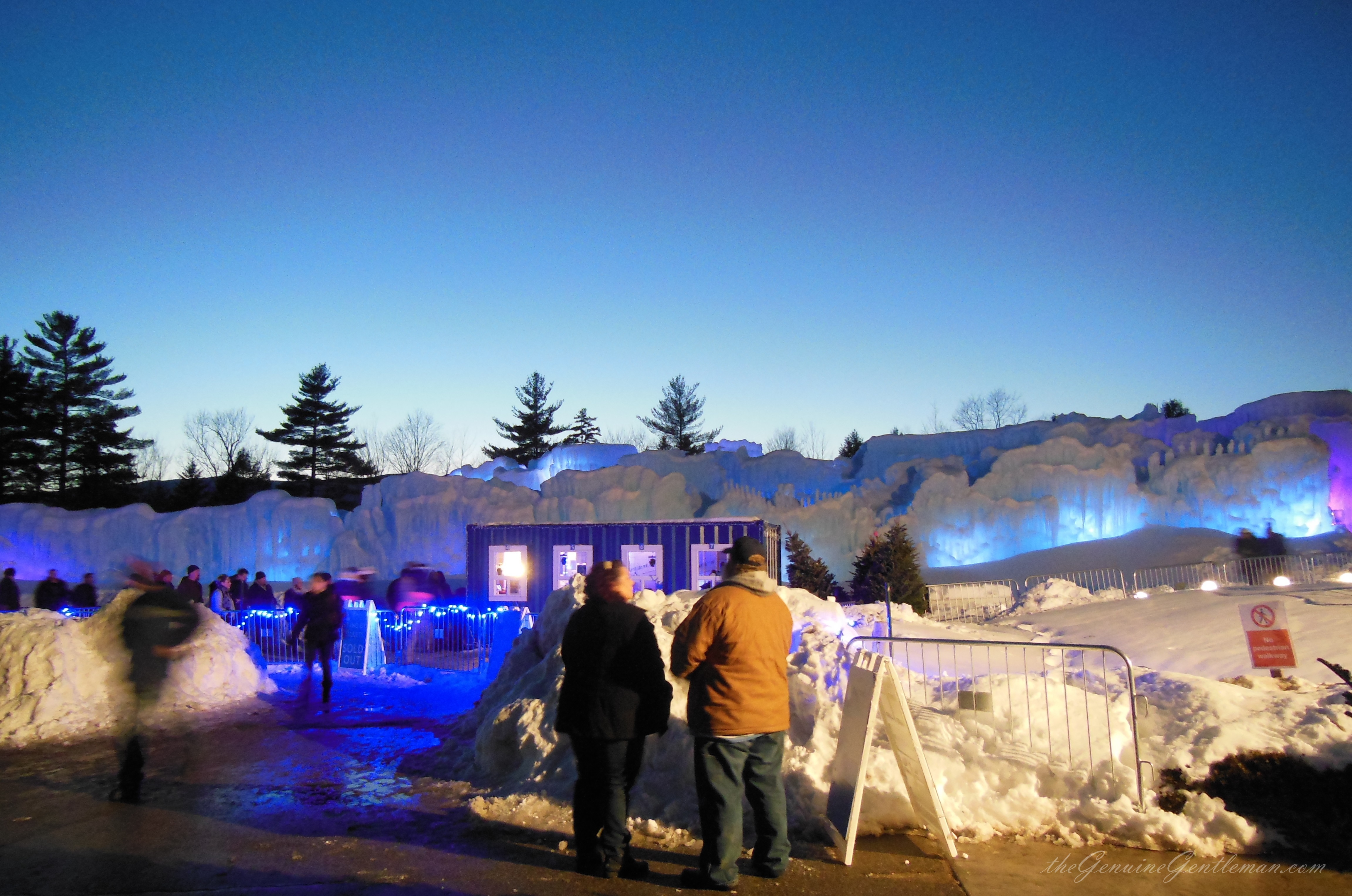 Ice Castle - Ticket Booth, Lincoln New Hampshire