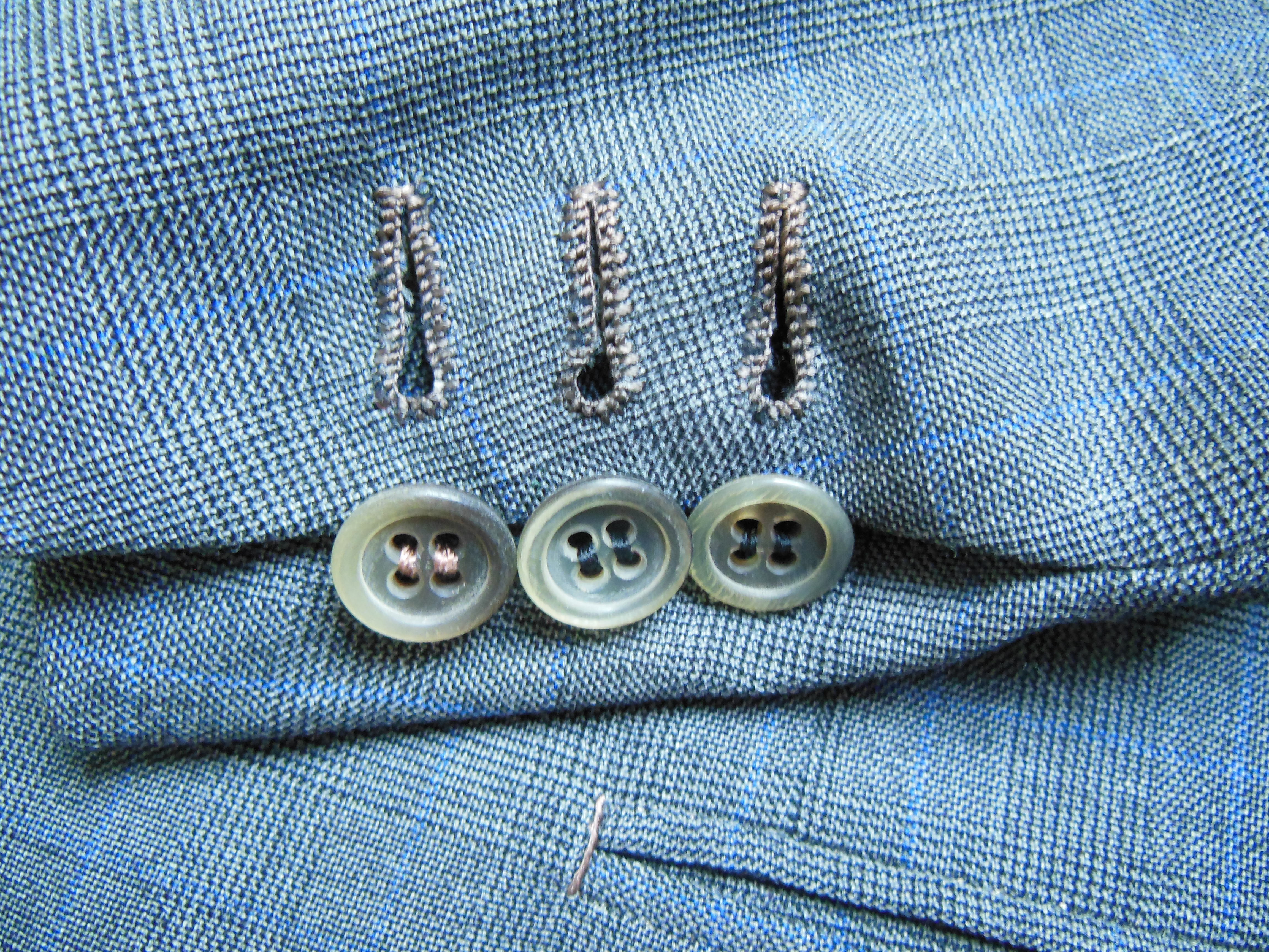 www.theGenuineGentleman.com suit working cuff buttons